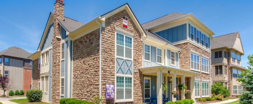 Exterior apartment building in Fishers